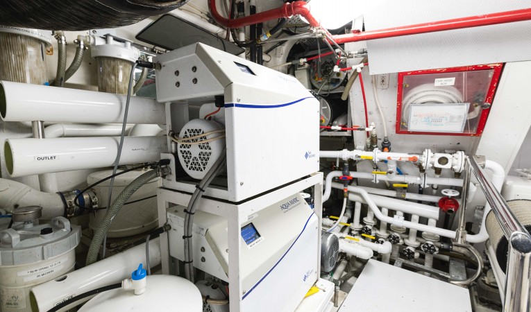 118 Millennium Super Yachts 