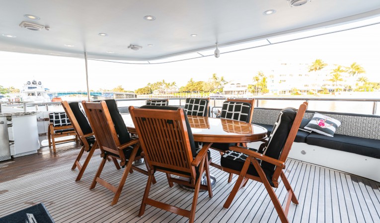 118 Millennium Super Yachts 