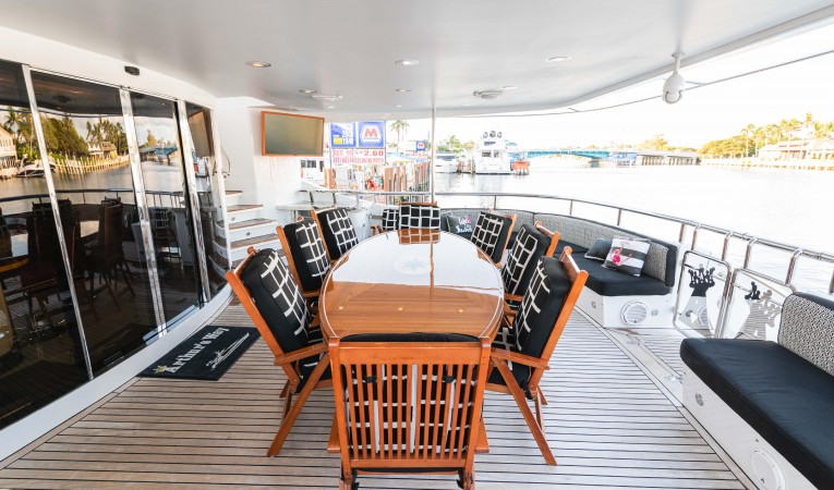 118 Millennium Super Yachts 