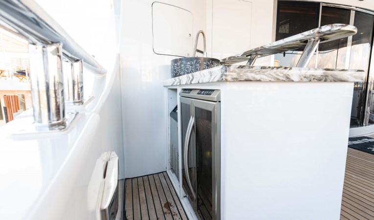 118 Millennium Super Yachts 