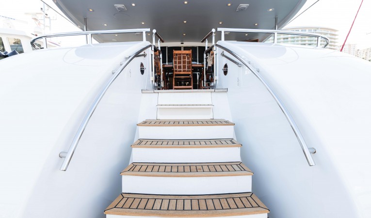 118 Millennium Super Yachts 