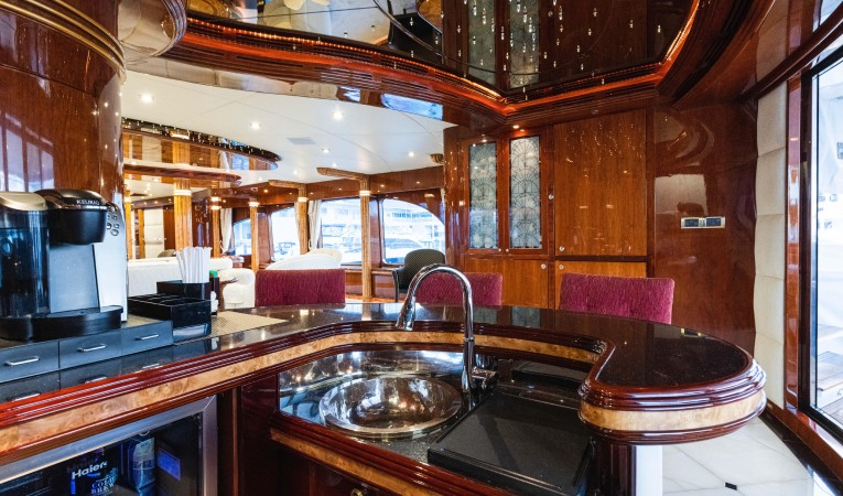 118 Millennium Super Yachts 