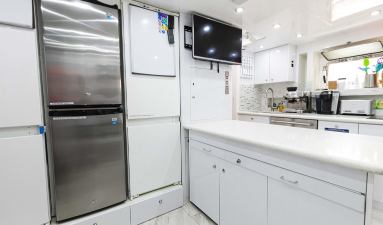 118 Millennium Super Yachts 