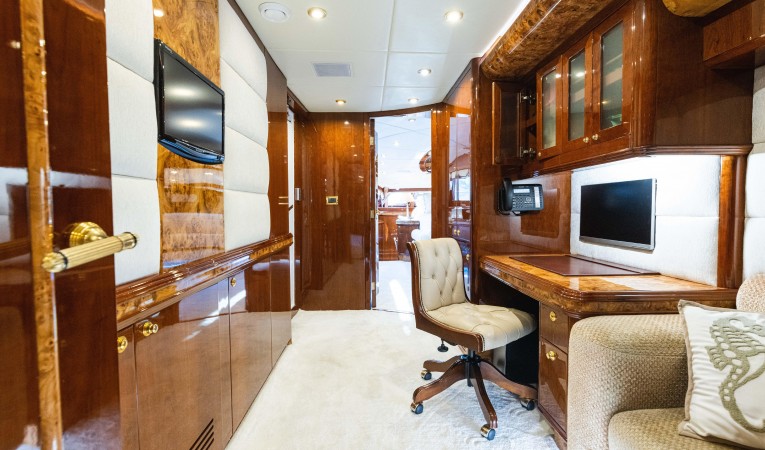 118 Millennium Super Yachts 