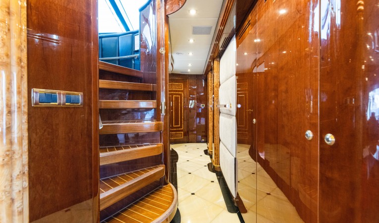 118 Millennium Super Yachts 