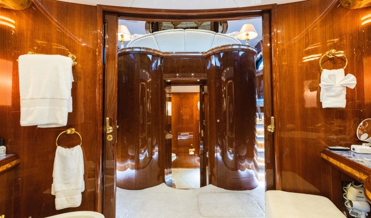 118 Millennium Super Yachts 