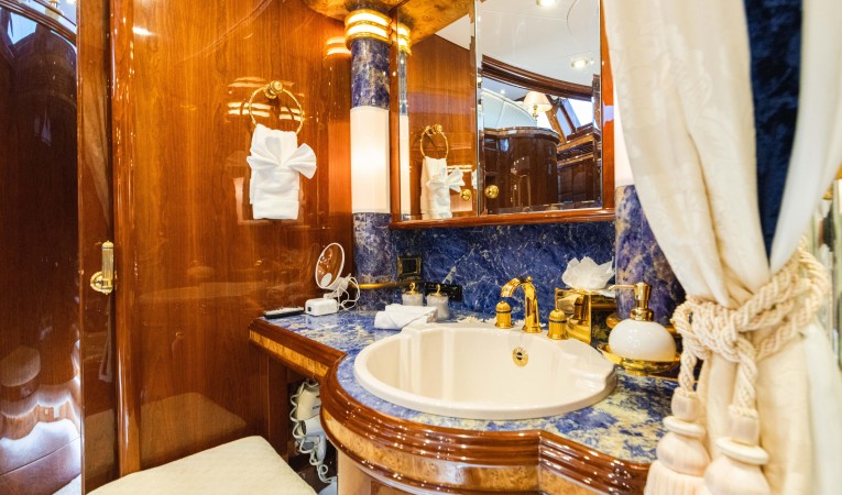 118 Millennium Super Yachts 