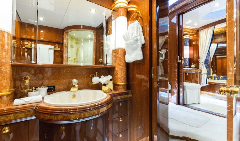 118 Millennium Super Yachts 