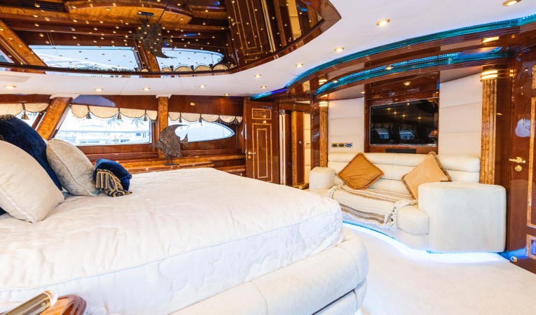 118 Millennium Super Yachts 