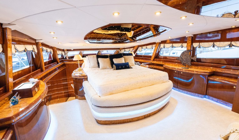 118 Millennium Super Yachts 