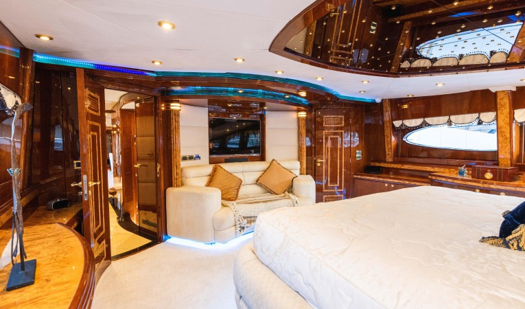 118 Millennium Super Yachts 