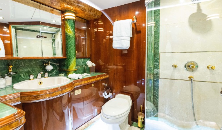 118 Millennium Super Yachts 