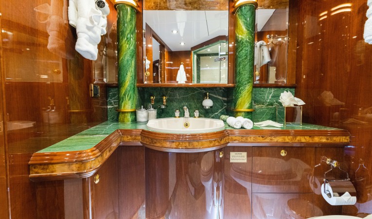 118 Millennium Super Yachts 