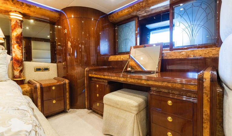 118 Millennium Super Yachts 