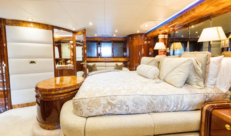 118 Millennium Super Yachts 