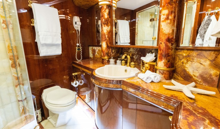 118 Millennium Super Yachts 