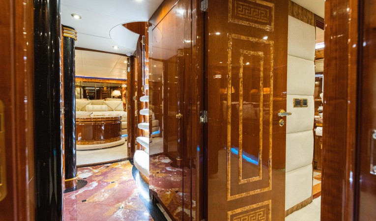 118 Millennium Super Yachts 