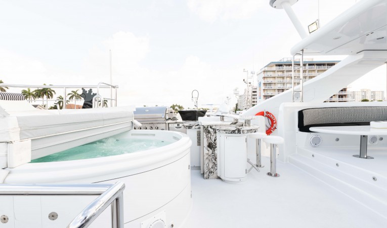 118 Millennium Super Yachts 