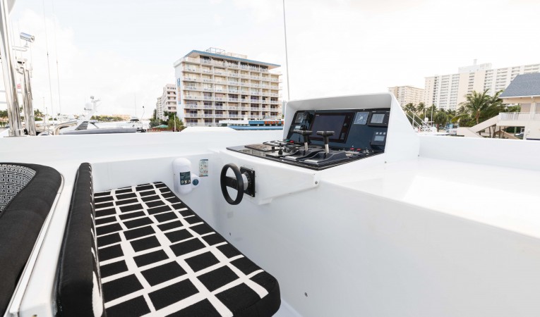 118 Millennium Super Yachts 