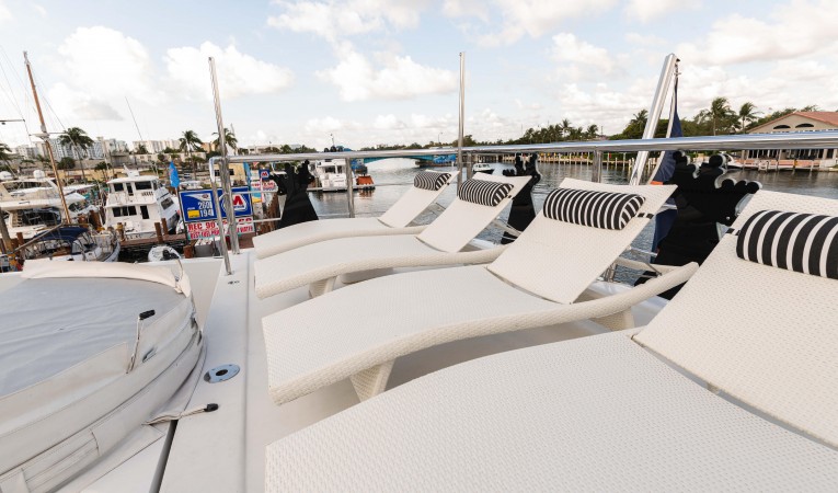 118 Millennium Super Yachts 