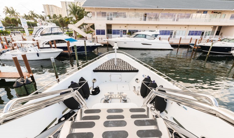 118 Millennium Super Yachts 