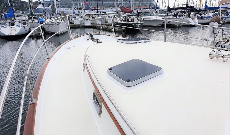 40 Legacy Forward facing view from bow