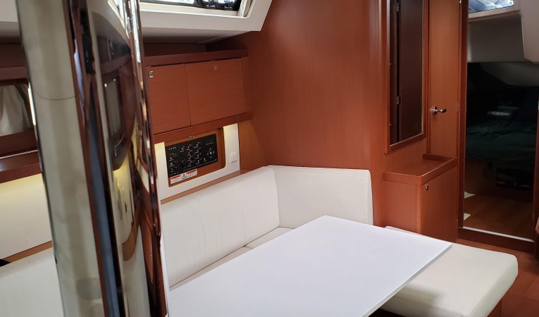 45 Beneteau 
