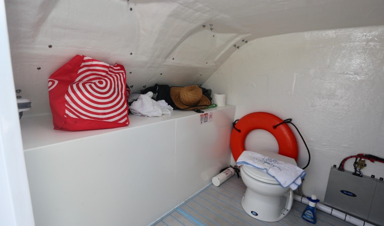 42 Prowler Head in Console