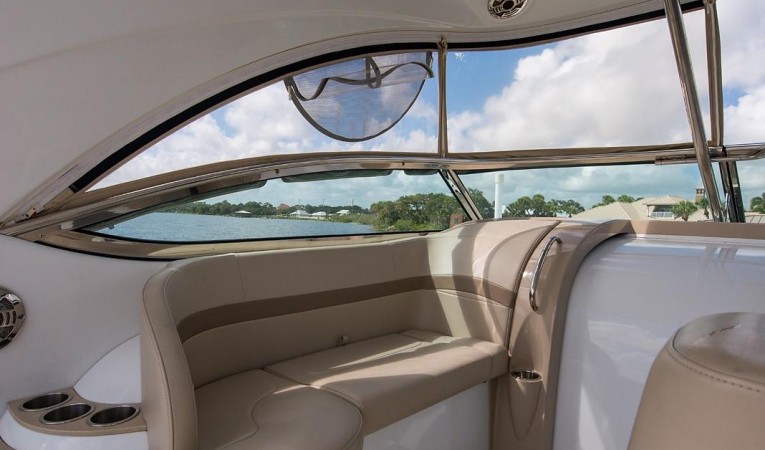 37 Formula Flybridge