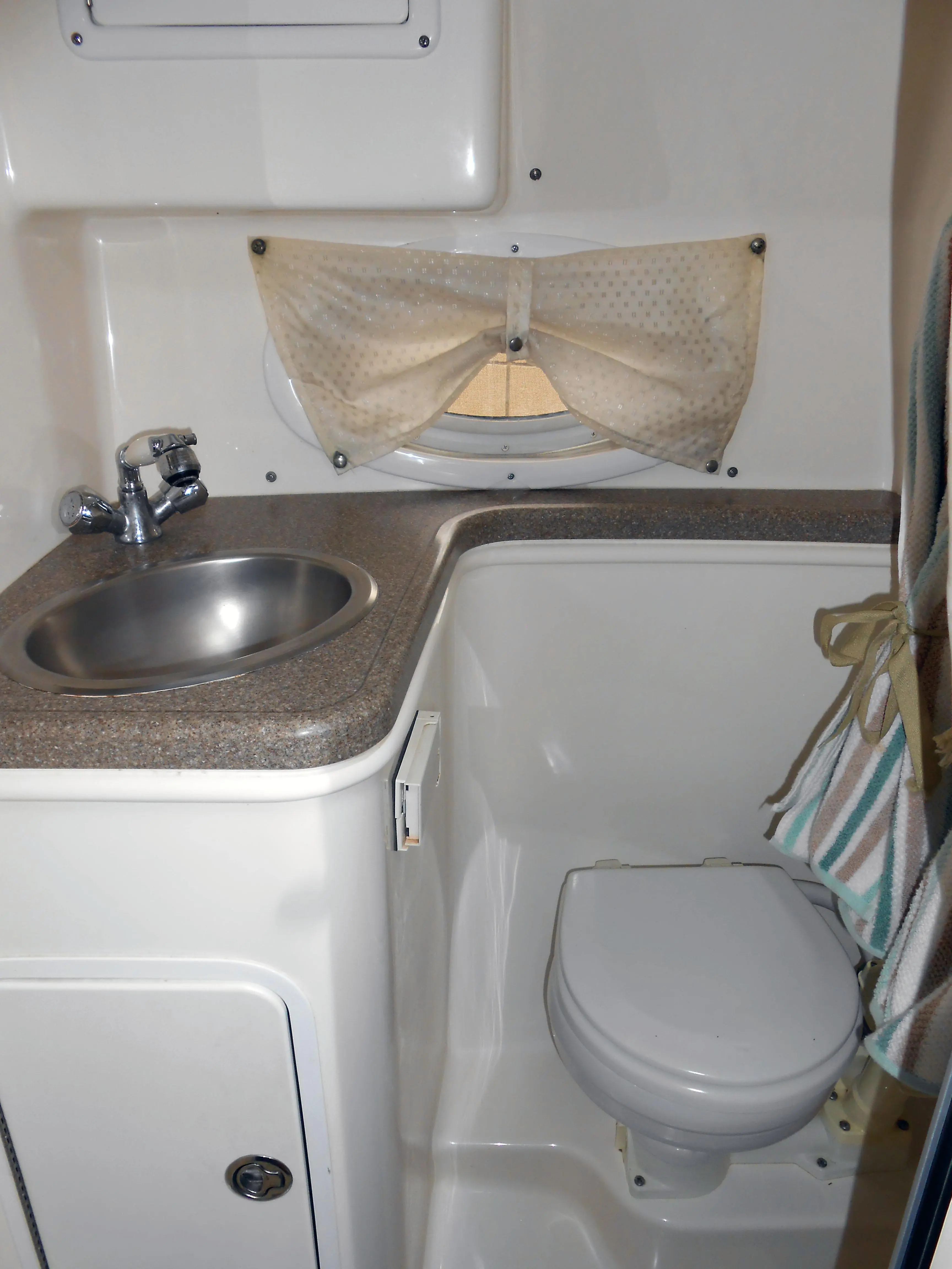 28 Rinker 2008 Keeping It Reel Long Beach, California Sold on 2022-02 ...