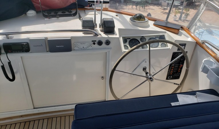 42 Grand Banks Upper Helm