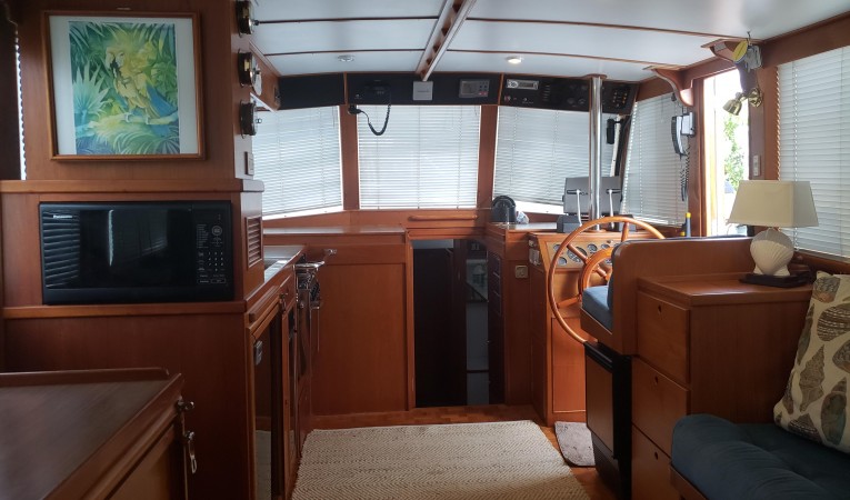 42 Grand Banks Salon