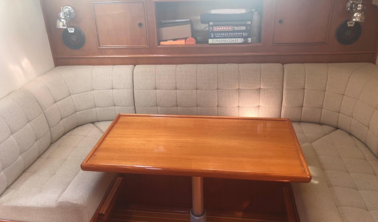 38 Grand Banks Grand Banks Eastbay 38