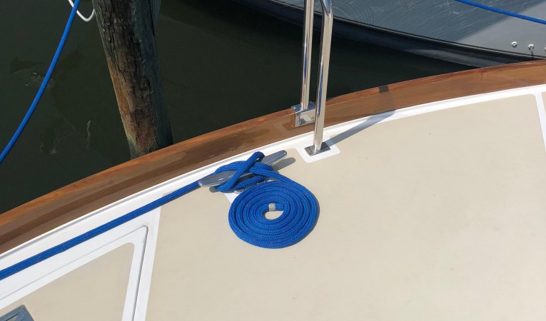 38 Grand Banks Grand Banks Eastbay 38