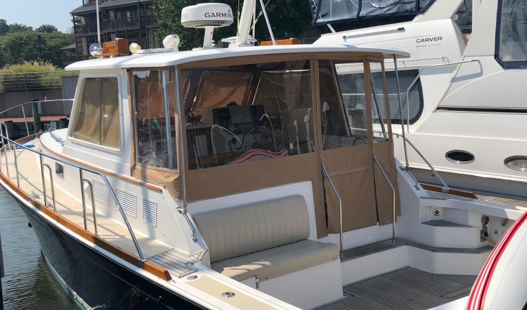 38 Grand Banks Grand Banks Eastbay 38