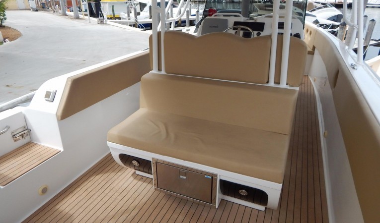 44 Nautica Aft Face Bench