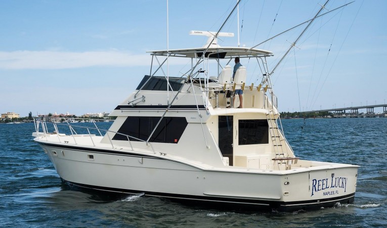 52 Hatteras 