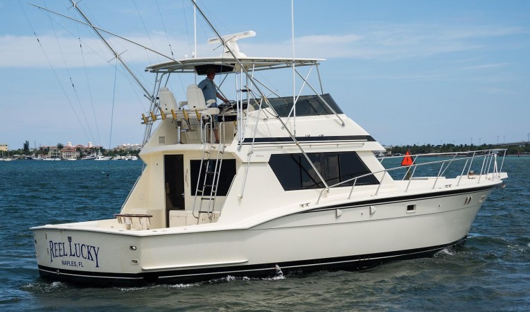 52 Hatteras 