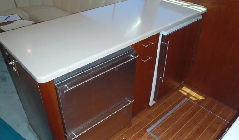 42 Ocean Yachts Galley appliances