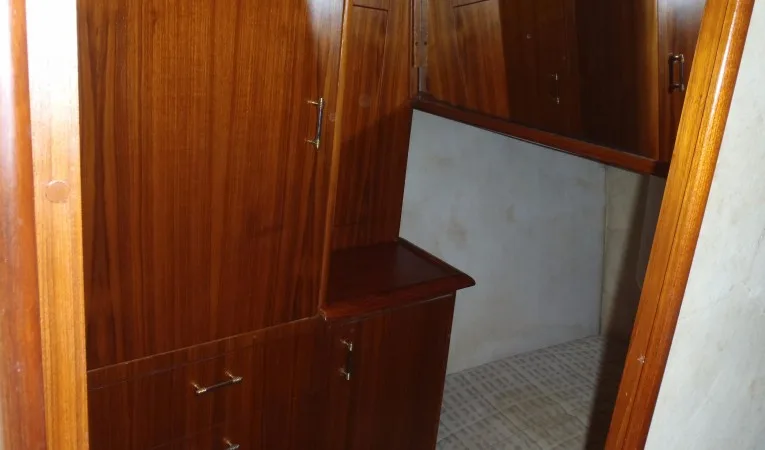 42 Ocean Yachts VIP stateroom 2