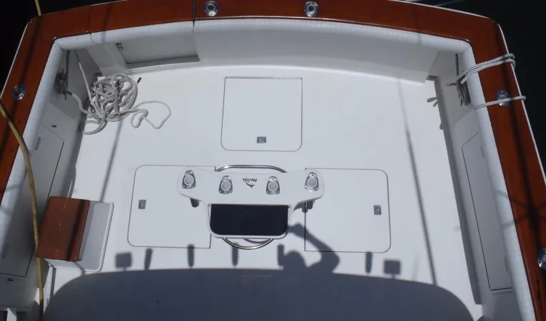 42 Ocean Yachts Cockpit