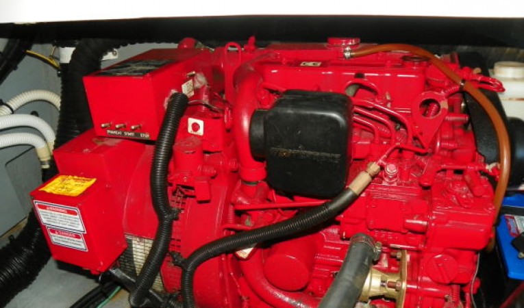 37 Sea Ray Westerbeke 7.6 kw Generator