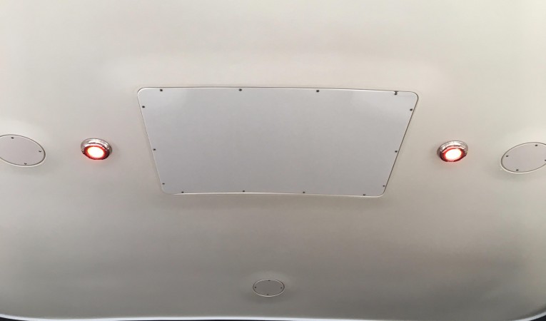 37 Sea Ray White / Red hardtop LED lights new in 2017