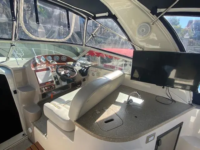 32 Foot Rinker 32 Rinker 2006 Long Beach, California Sold on 2021-12-15 by Denison ...