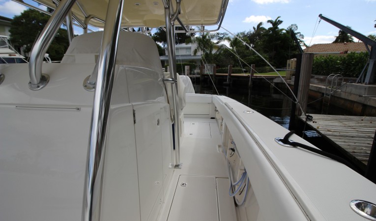 34 Jupiter Port Side