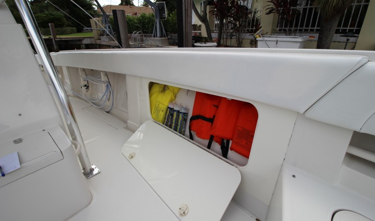 34 Jupiter Port Gunnel Storage