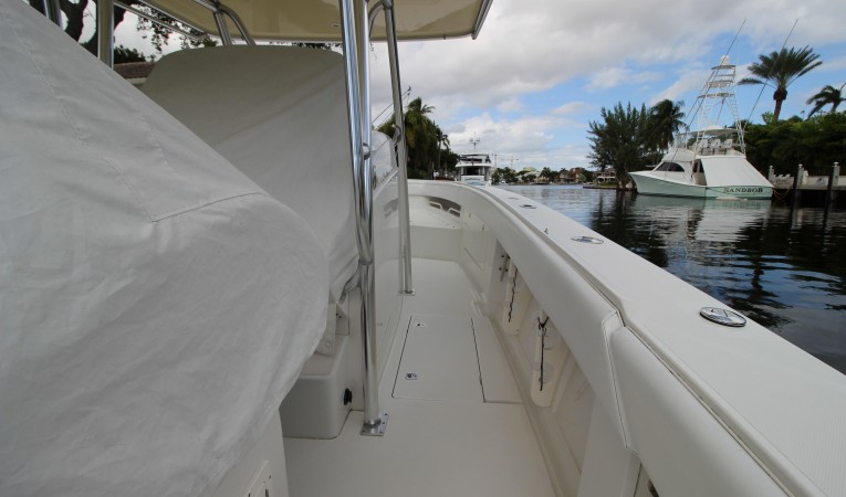 34 Jupiter Starboard Side