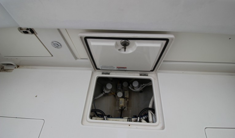 34 Jupiter Bilge Hatch