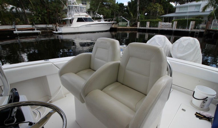 34 Jupiter Leaning Post