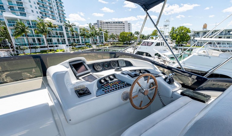 70 Azimut 